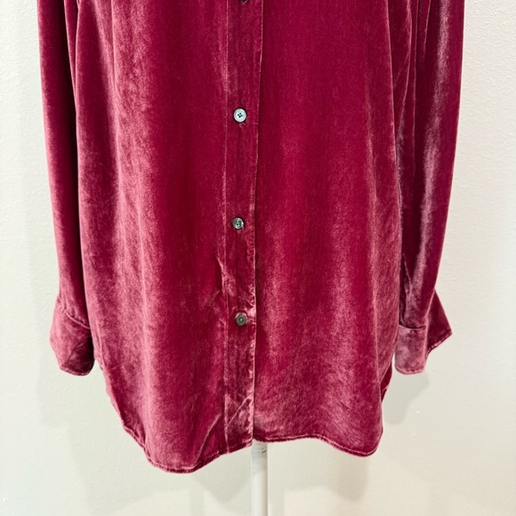 Tommy Bahama Velvet Sands Long-Sleeve Silk Blend Velvet Blouse - Picture 5 of 14
